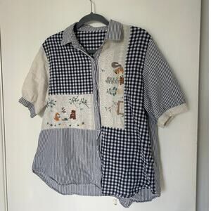 Gingham Eyelet Animal Embroidered Button-up Shirt